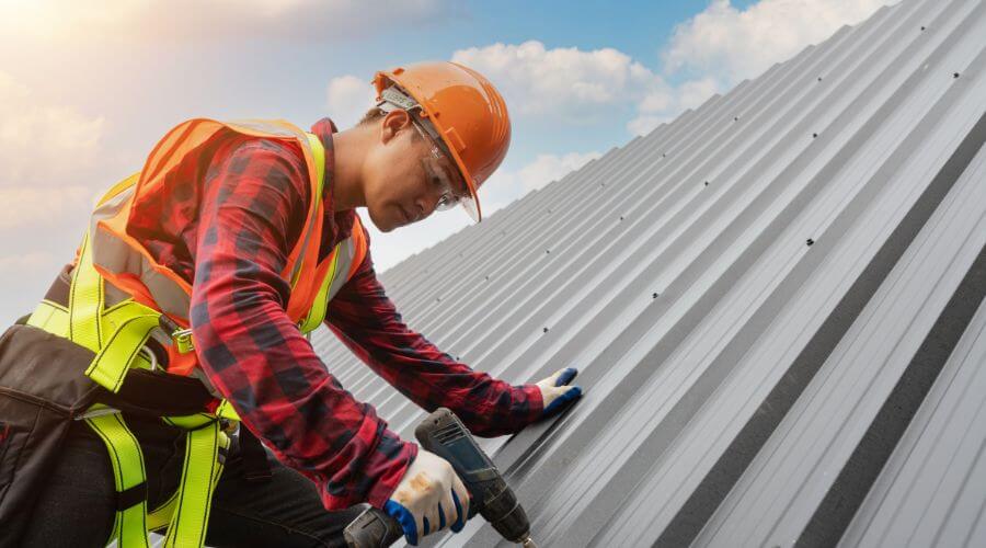 Professional gutter cleaning in Chase City, VA